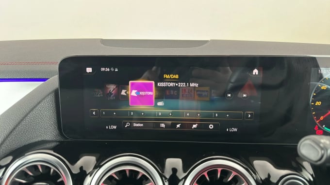 2022 Mercedes-benz Eqa