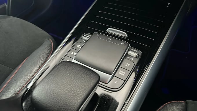 2022 Mercedes-benz Eqa