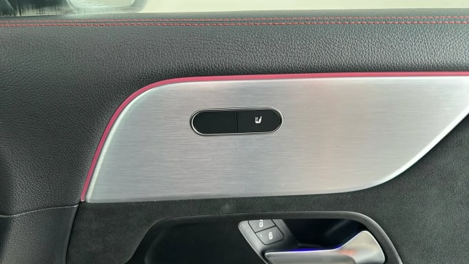 2022 Mercedes-benz Eqa