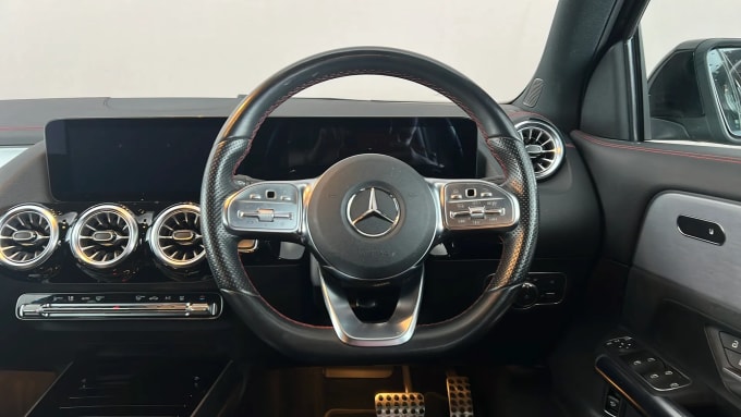 2022 Mercedes-benz Eqa