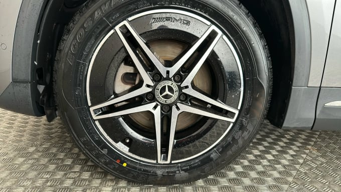 2022 Mercedes-benz Eqa