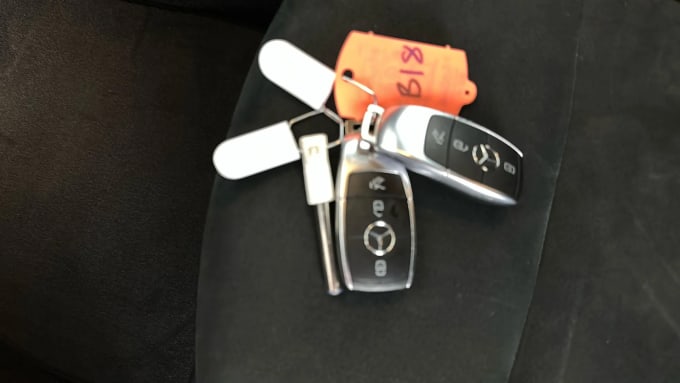 2022 Mercedes-benz Eqa