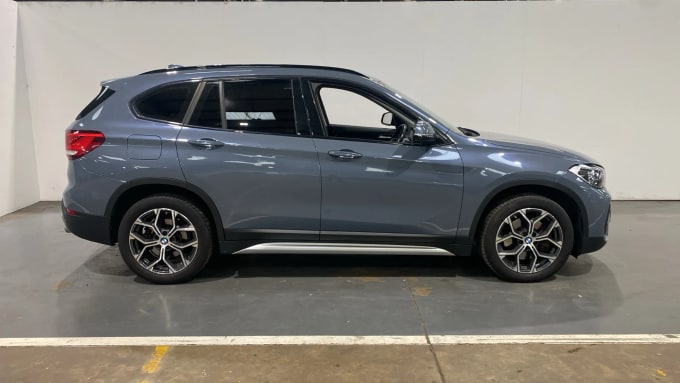 2022 BMW X1