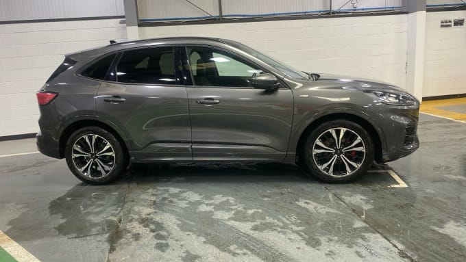 2022 Ford Kuga