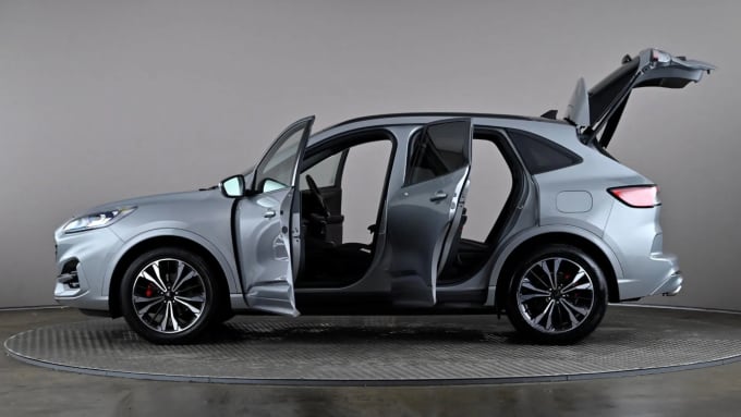 2023 Ford Kuga