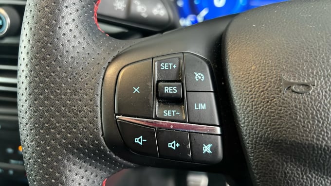 2023 Ford Kuga