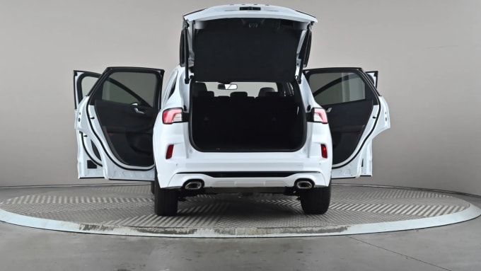 2022 Ford Kuga