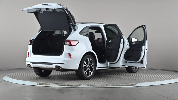 2022 Ford Kuga