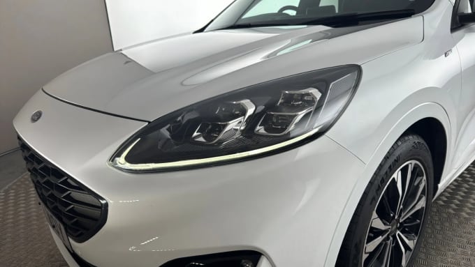 2022 Ford Kuga