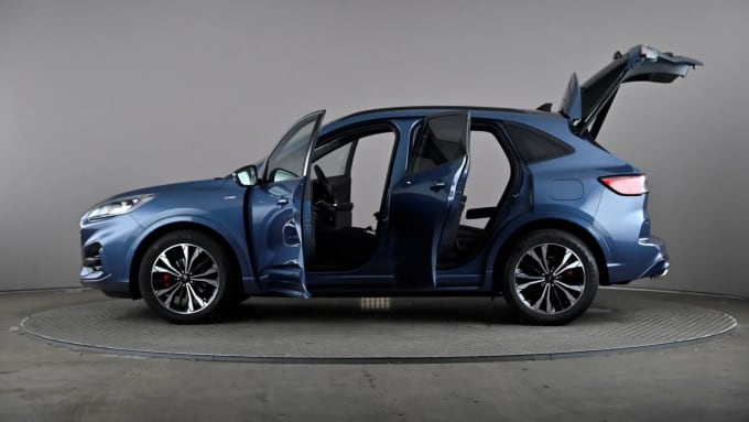 2022 Ford Kuga