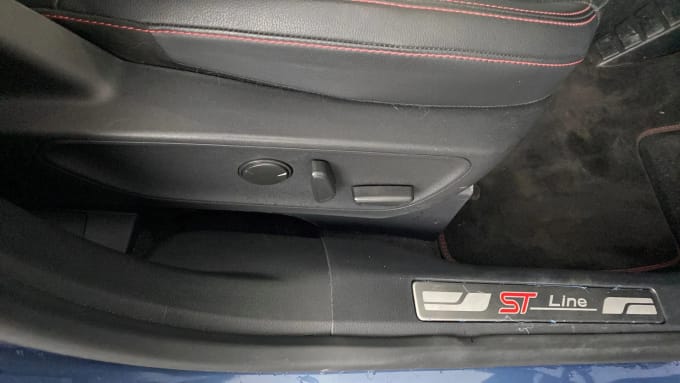 2022 Ford Kuga