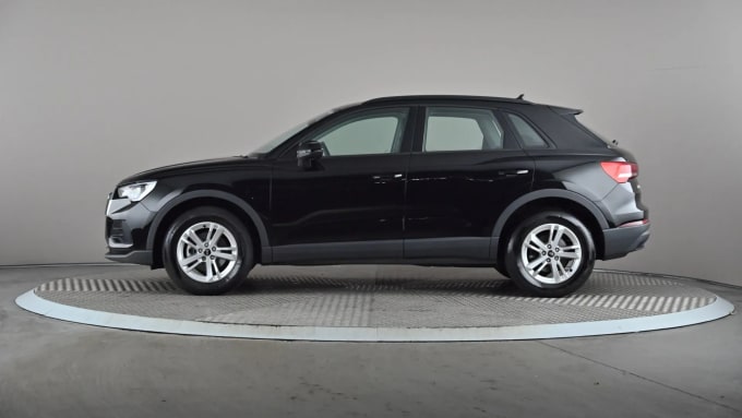 2022 Audi Q3