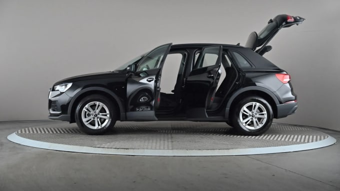 2022 Audi Q3
