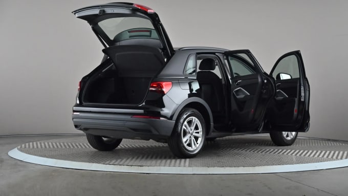 2022 Audi Q3