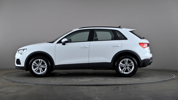 2022 Audi Q3