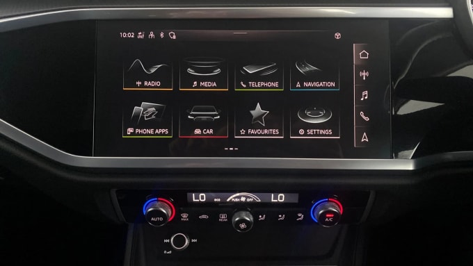 2022 Audi Q3