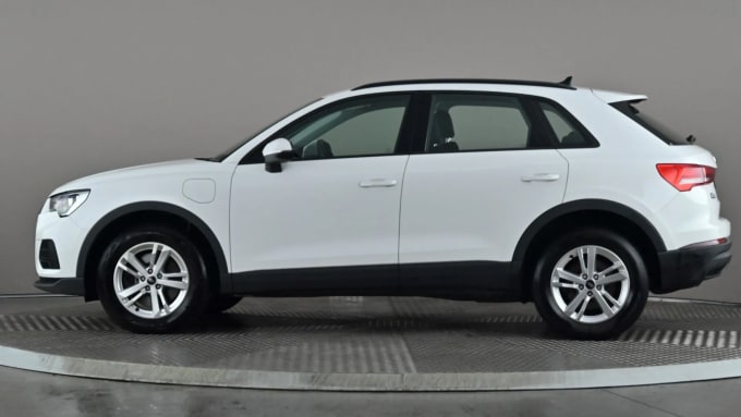 2022 Audi Q3