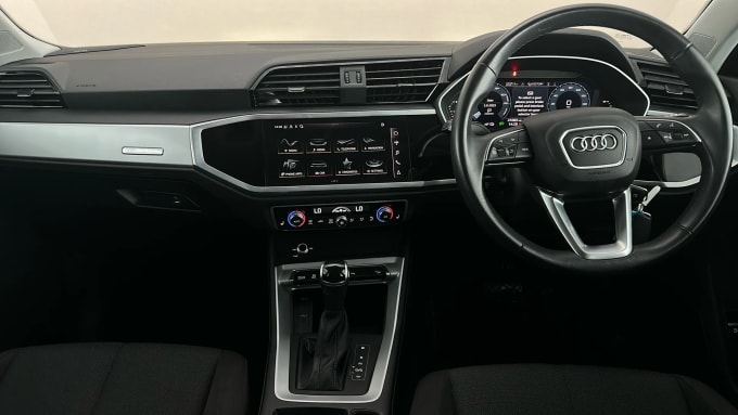 2022 Audi Q3