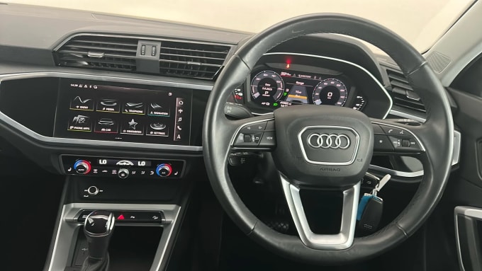 2022 Audi Q3