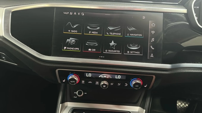 2022 Audi Q3