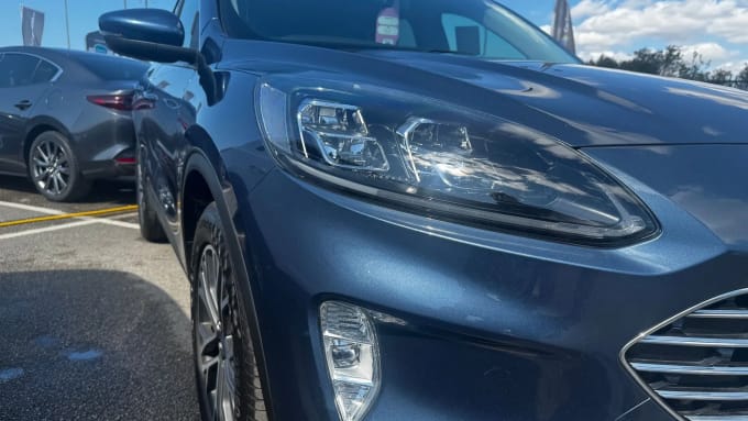 2022 Ford Kuga