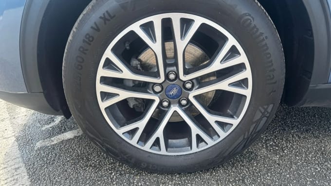 2022 Ford Kuga