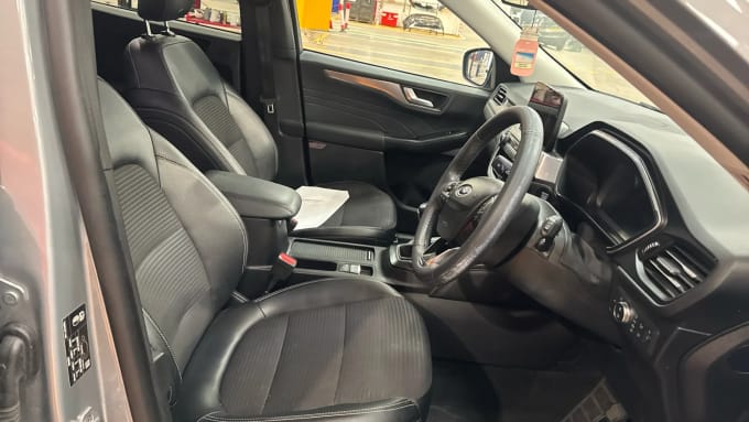 2023 Ford Kuga