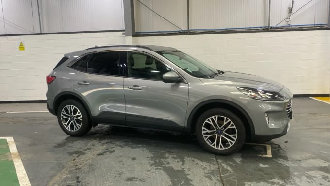 2022 Ford Kuga