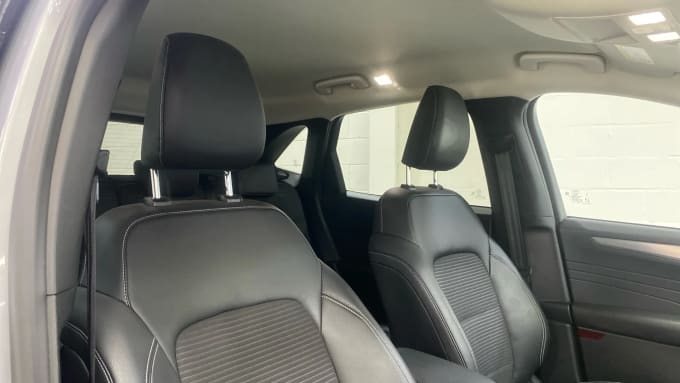 2022 Ford Kuga