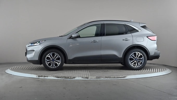 2022 Ford Kuga