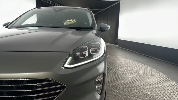 2022 Ford Kuga