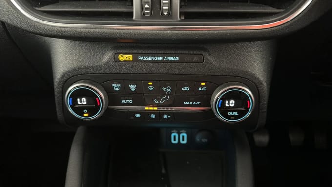 2022 Ford Kuga