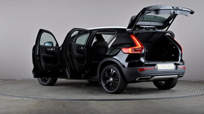 2020 Volvo Xc40
