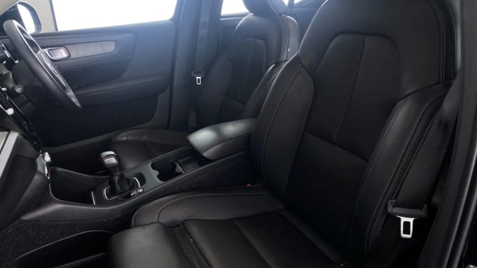 2020 Volvo Xc40
