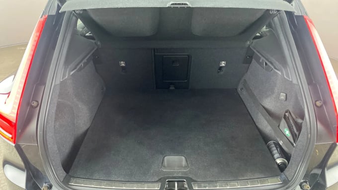 2020 Volvo Xc40