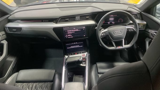 2021 Audi E-tron