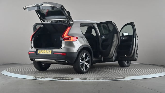 2020 Volvo Xc40