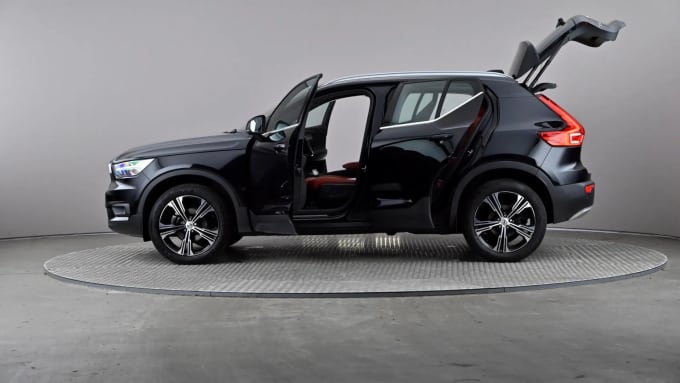 2021 Volvo Xc40