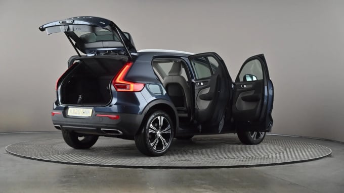 2020 Volvo Xc40