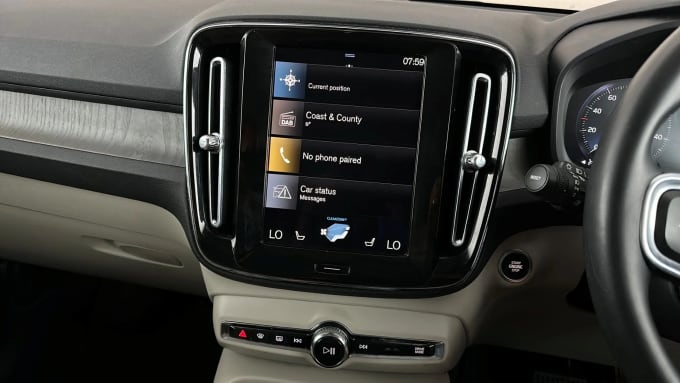 2021 Volvo Xc40