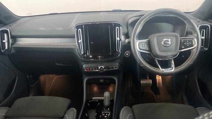 2021 Volvo Xc40