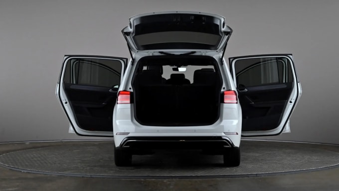 2021 Volkswagen Touran