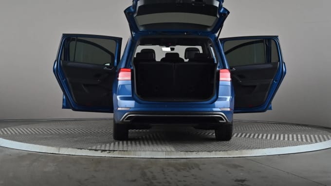 2020 Volkswagen Touran