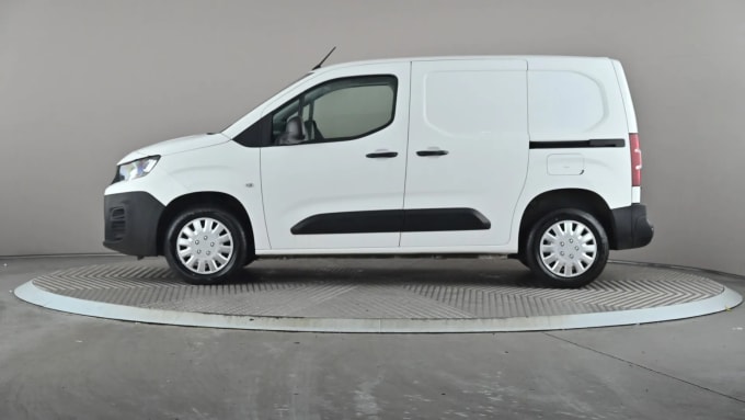 2021 Peugeot Partner