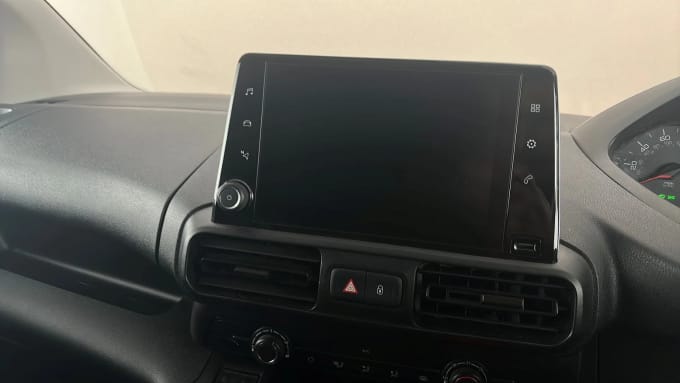 2021 Peugeot Partner
