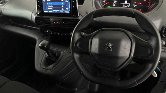 2020 Peugeot Partner