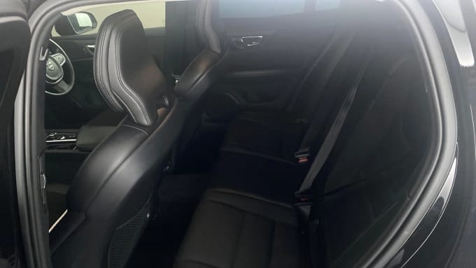 2018 Volvo V60