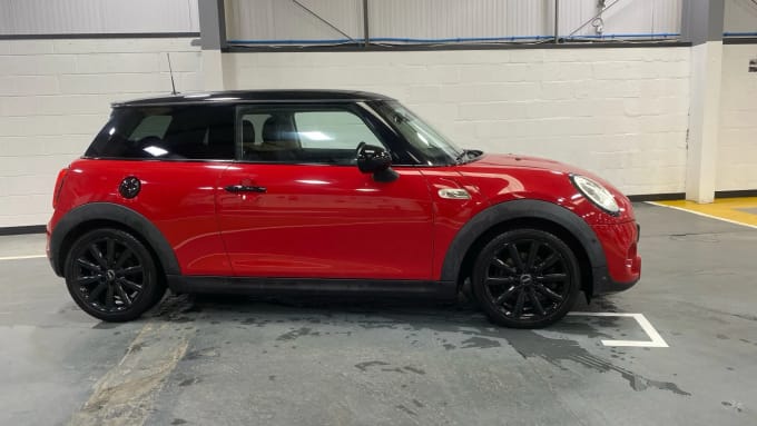 2017 Mini Hatch