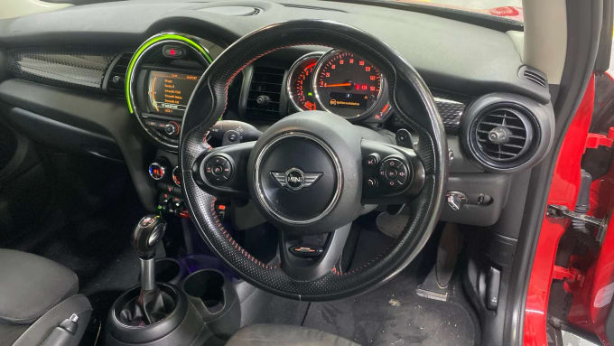 2017 Mini Hatch