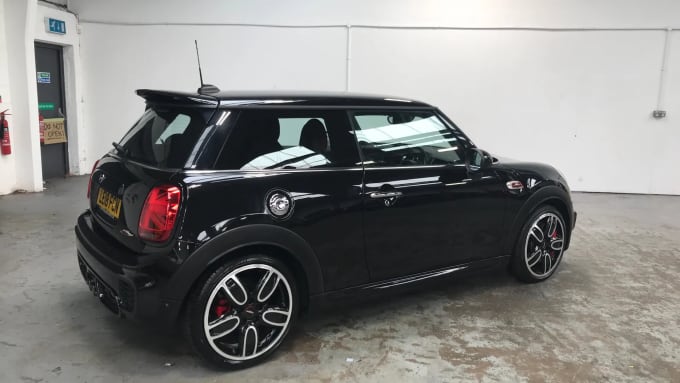 2018 Mini Hatch